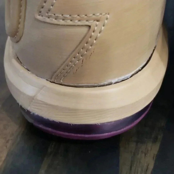 Nike KD 6 EXT Gum Limited Edition Sneakers - Picture 7 of 16